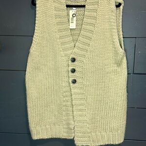 Simply Noelle Textured Knit Vest in Beige